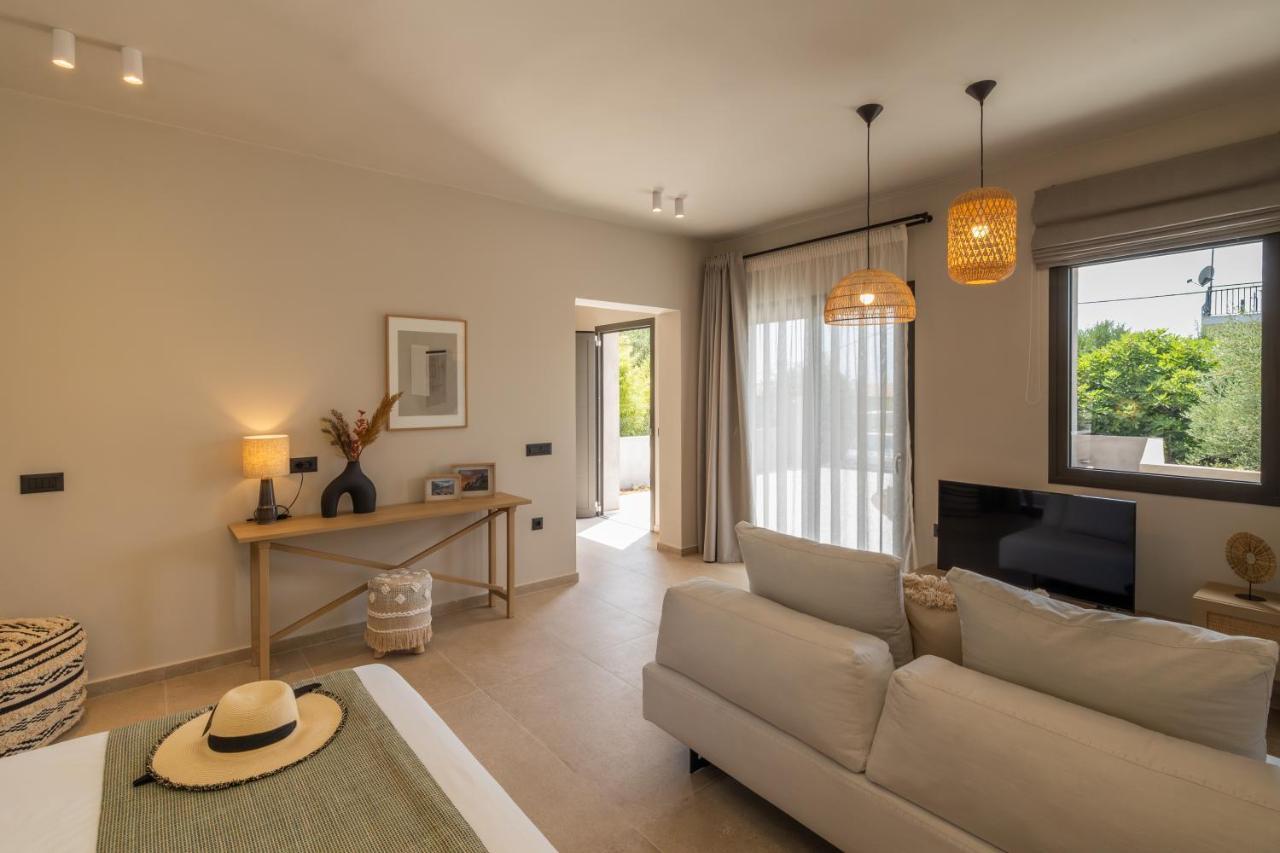 Topos Suites ลาสซี ภายนอก รูปภาพ