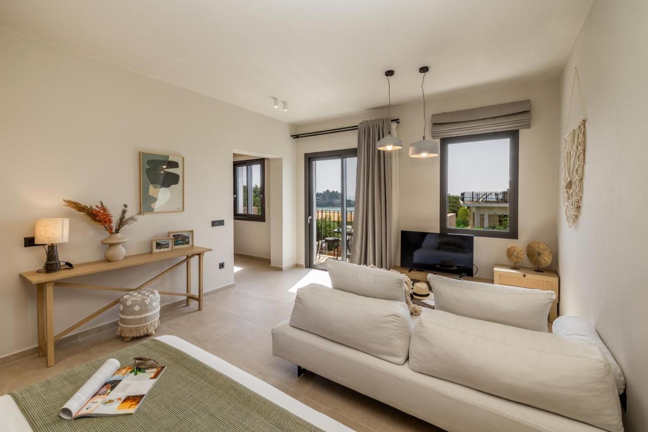 Topos Suites ลาสซี ภายนอก รูปภาพ