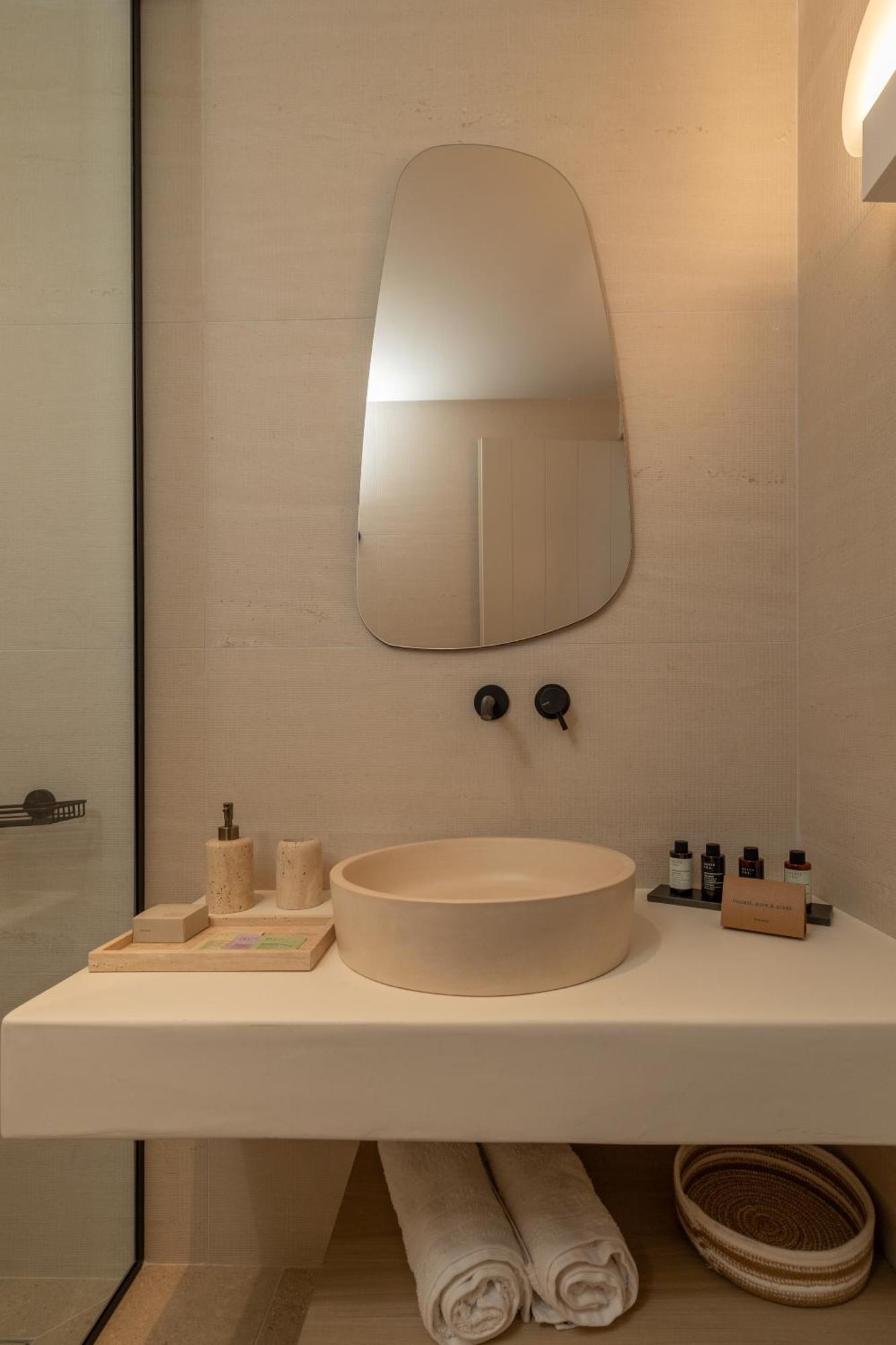 Topos Suites ลาสซี ห้อง รูปภาพ